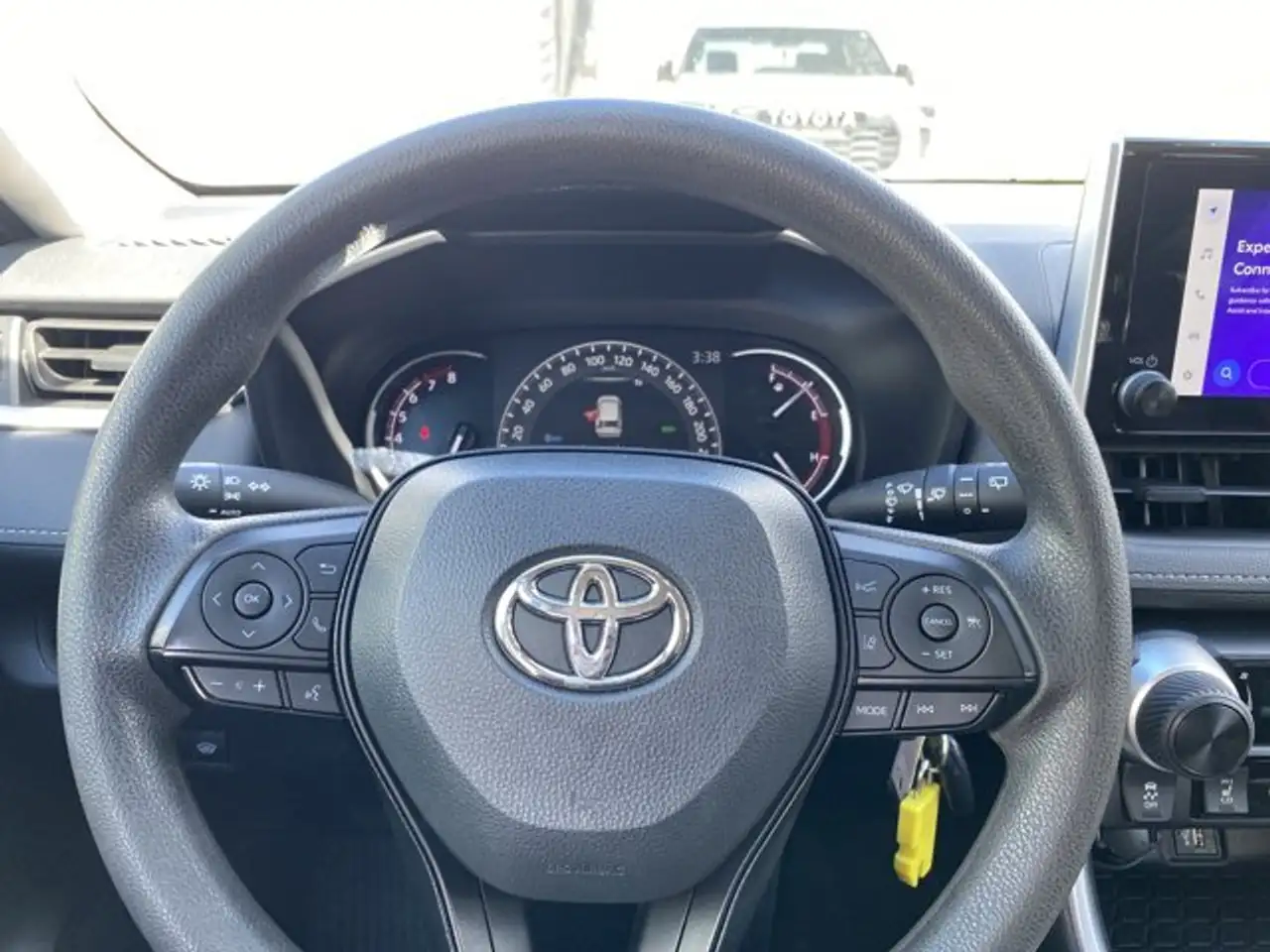Toyota RAV 4 снимка Toyota RAV 4