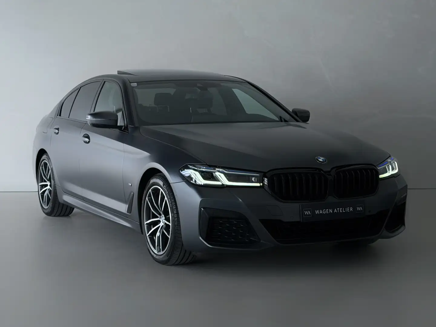 BMW 520 520 d xDrive M Sport Schwarz - 1
