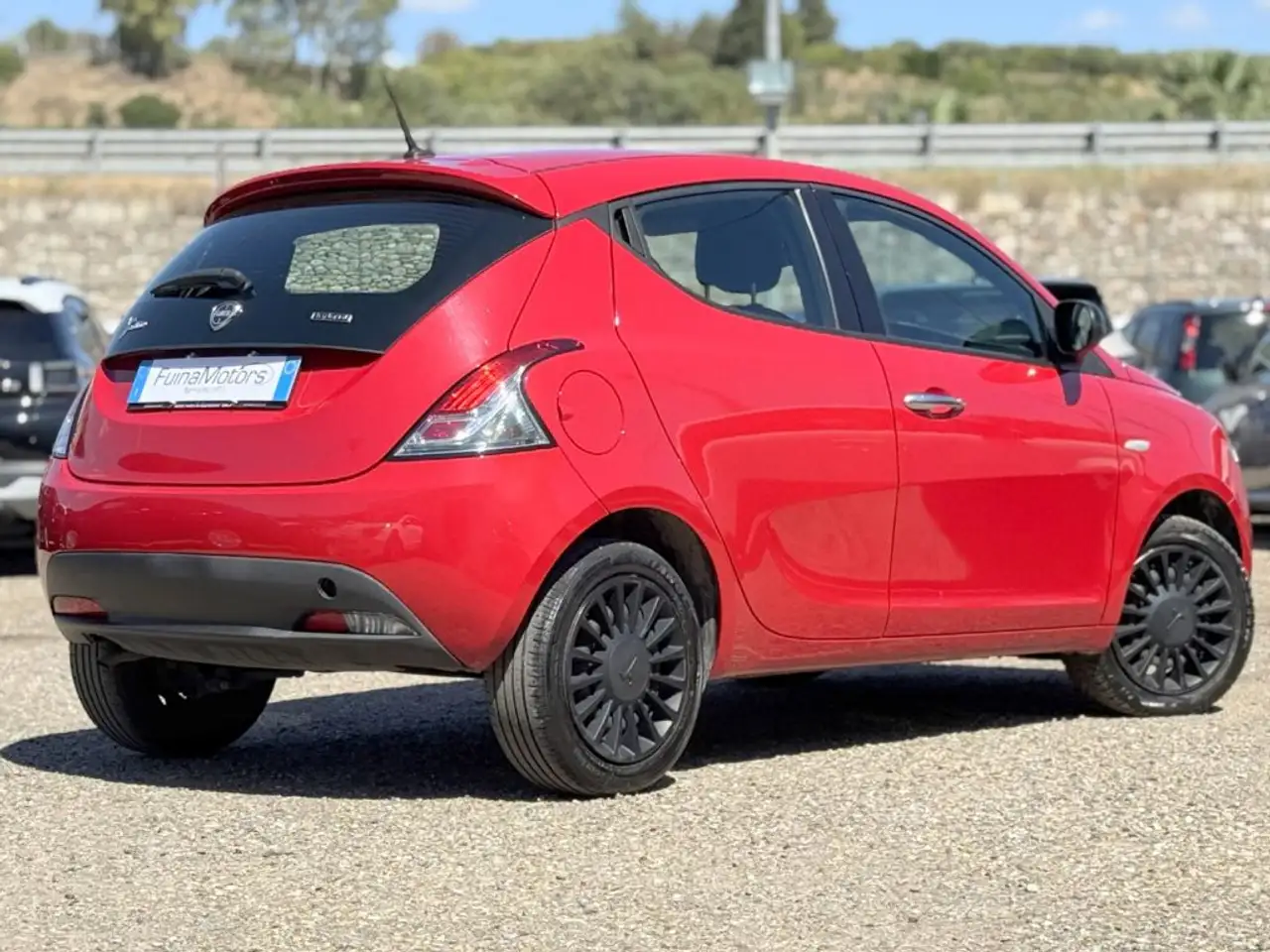 Lancia Ypsilon 2022