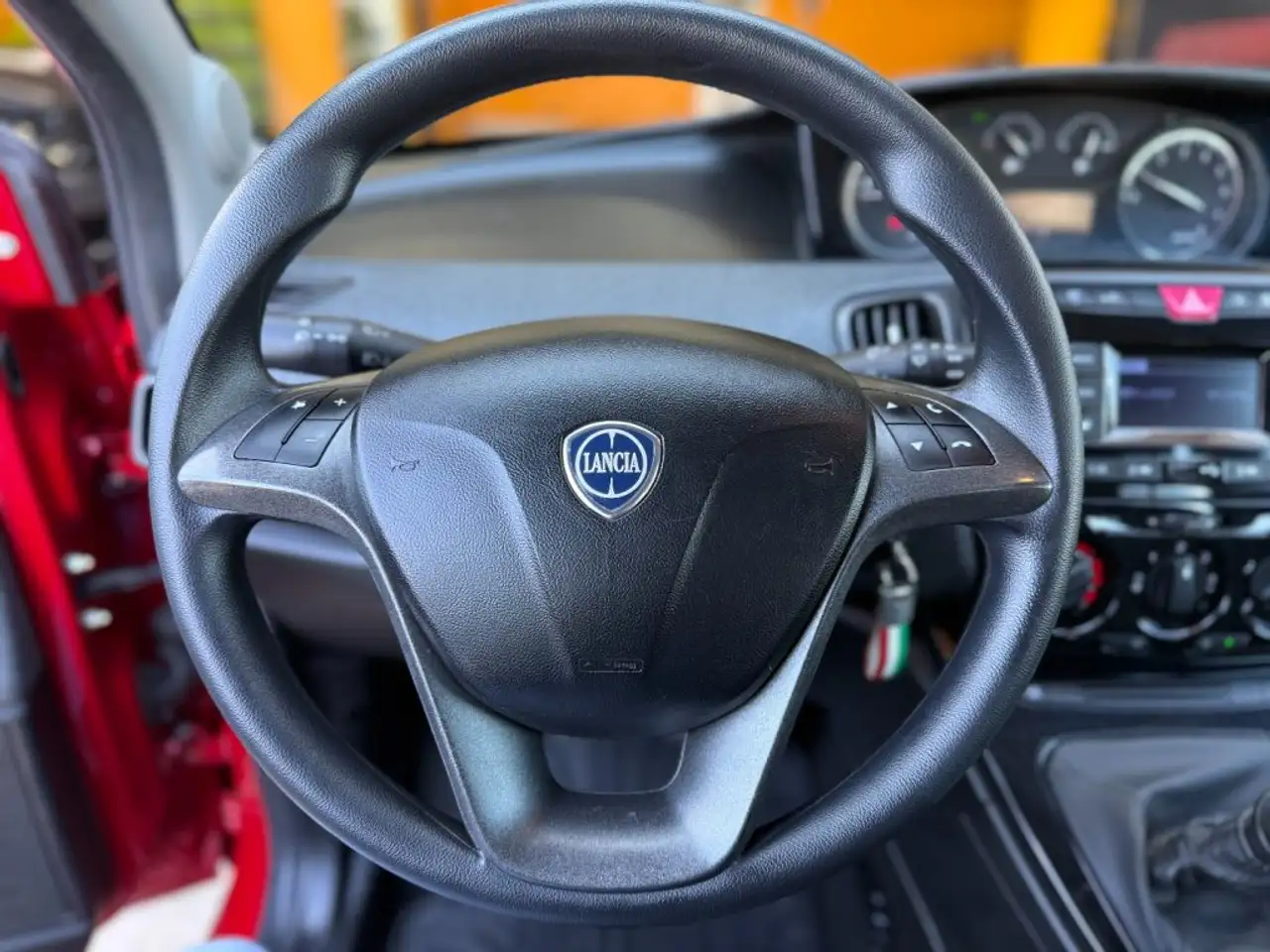 Lancia Ypsilon 2022 — фото 7