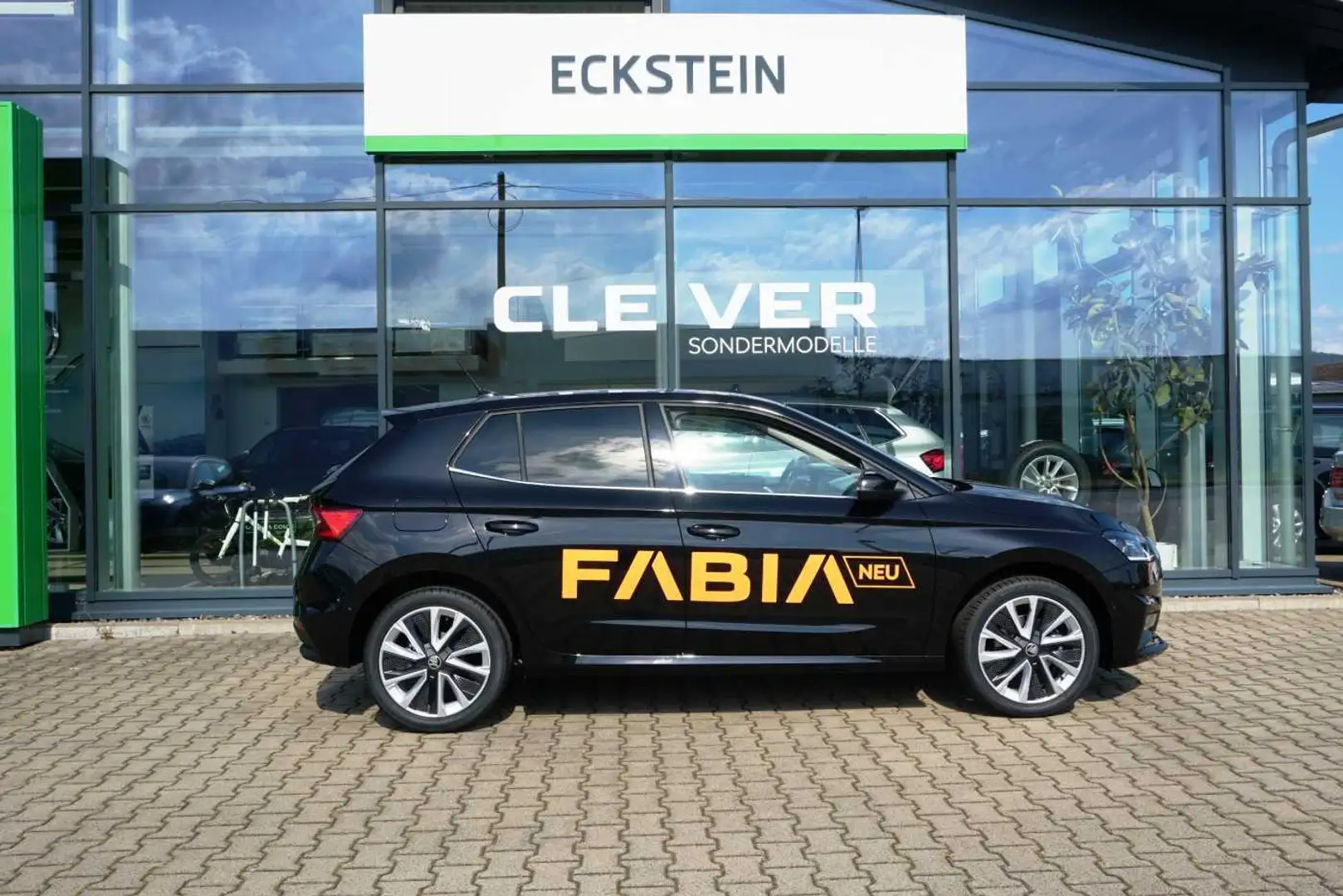 Skoda Fabia 1.0 TSI Style Schwarz - 2