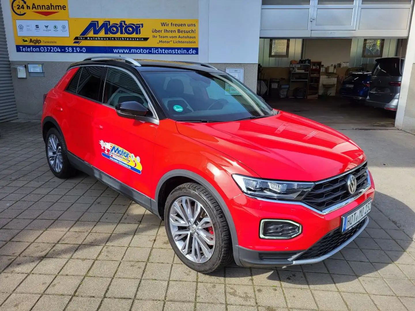 Volkswagen T-Roc Sport 18"LM 2AC+ StdHzg AHZV elHkl LED Navi PLA Rood - 1
