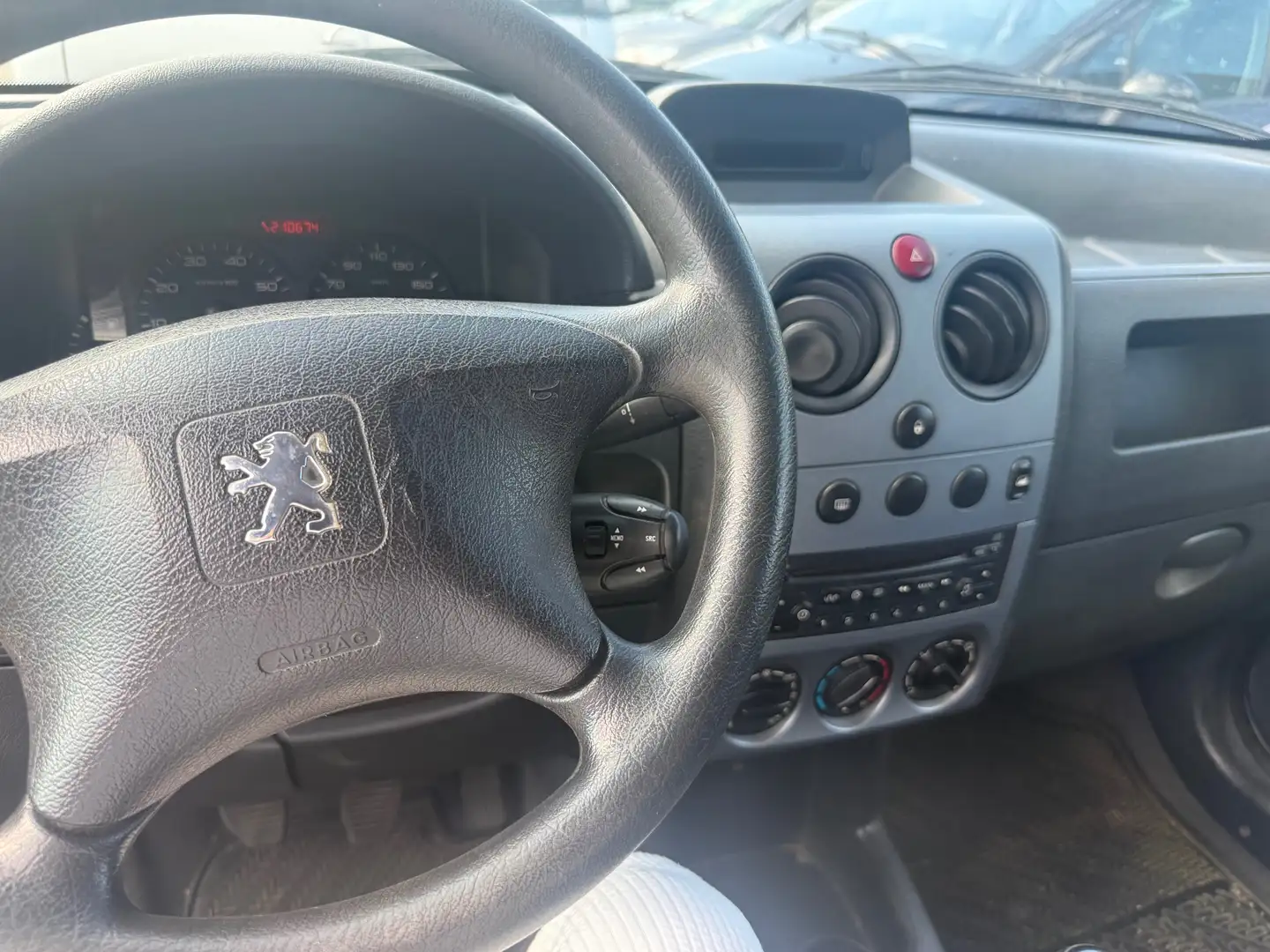 Peugeot Partner 1.6 HDi Lkw euro 4 - 2