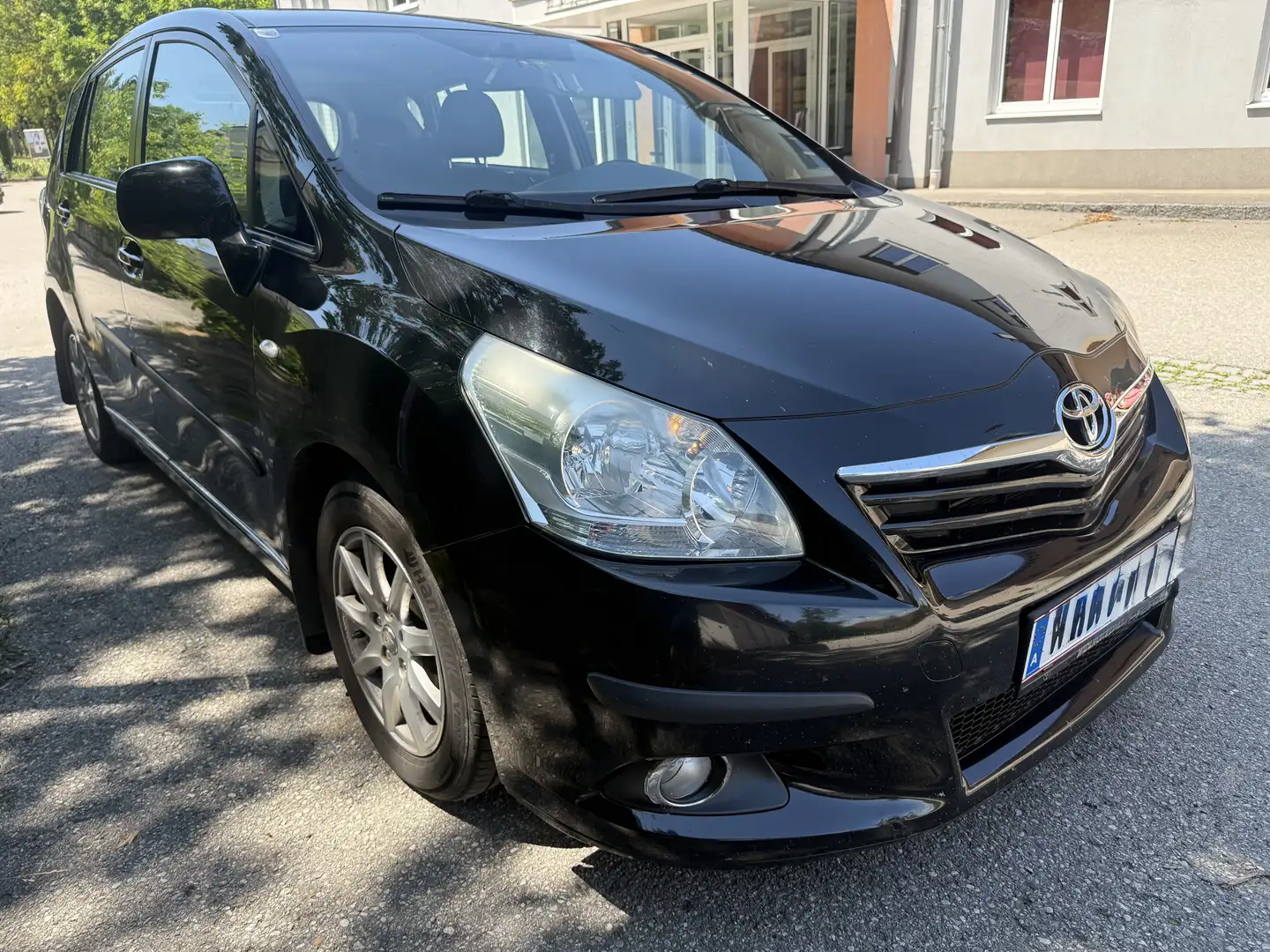 Toyota Verso 2.0 D-4D - 2
