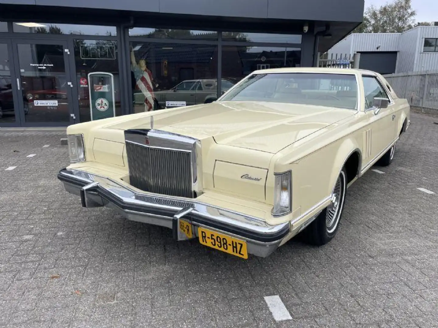 Lincoln Continental Mark V Cartier. In unieke staat. Galben - 2