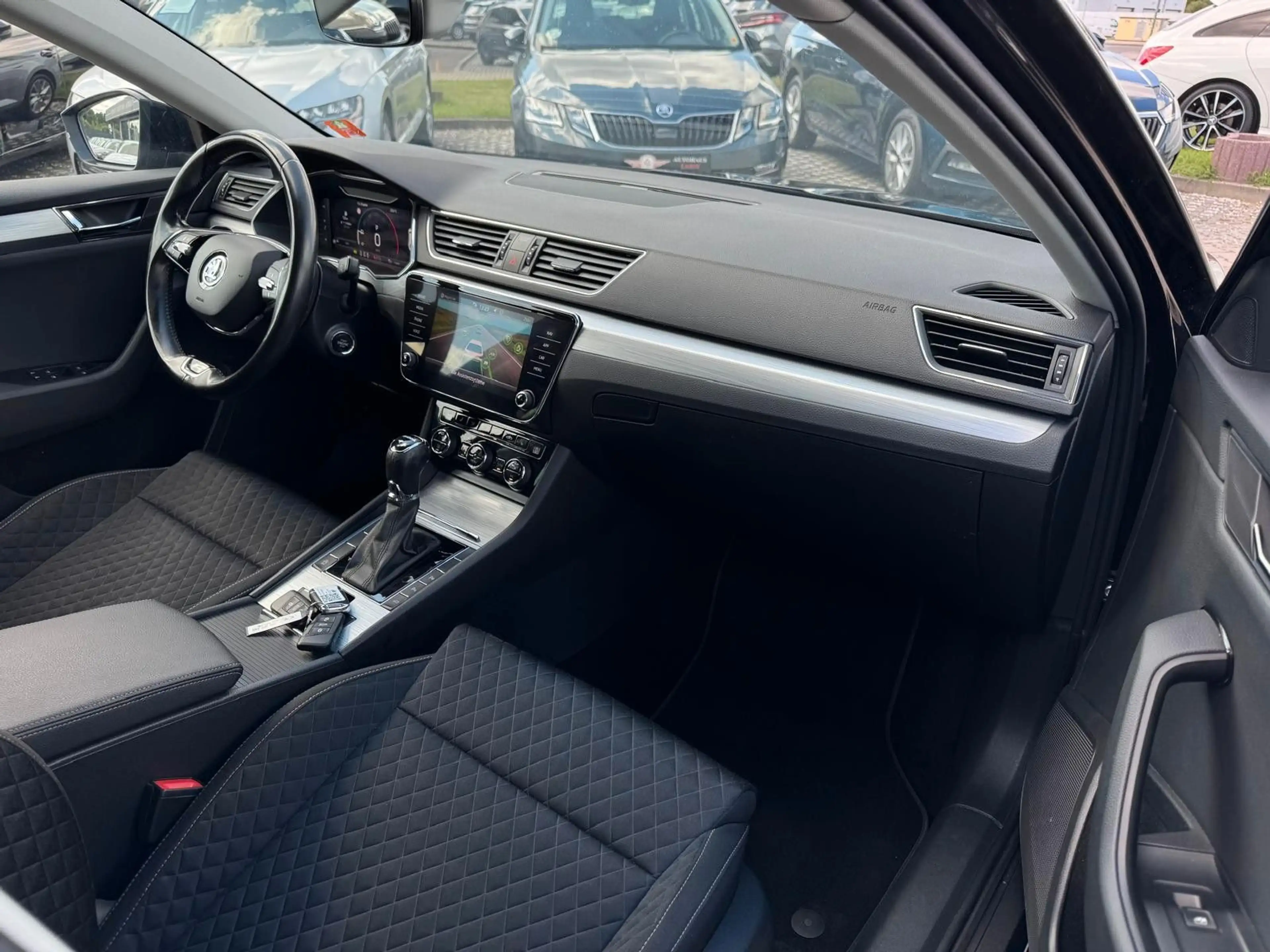 Skoda Superb Combi 2.0TDI DSG"Ambition"AHK*1-HAND*NAVI — photo 15