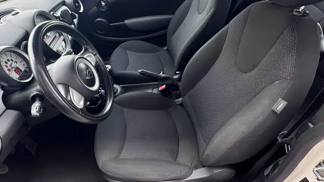 Mini One view 10