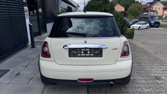 Mini One view 5