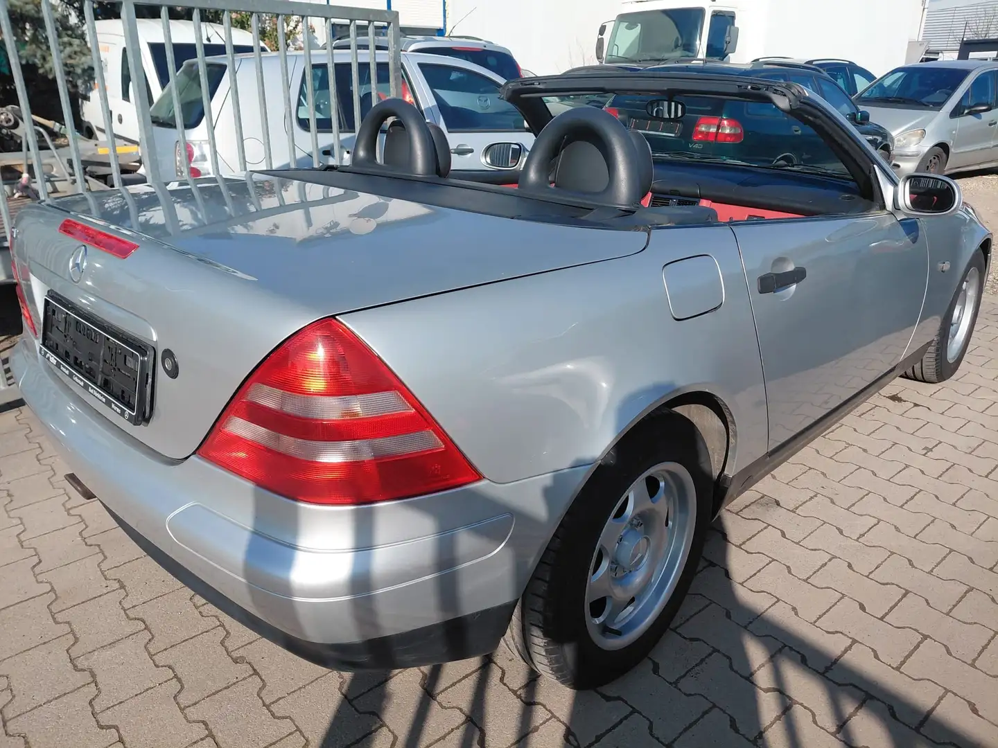 Mercedes-Benz SLK 200 HU & AU Neu! Silber - 2