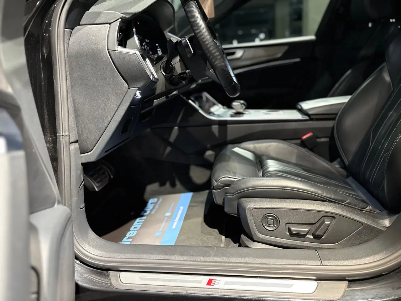 Audi A6 35 TDI sport / S-Line / Memory / Sport-Fahrwerk Bild 23