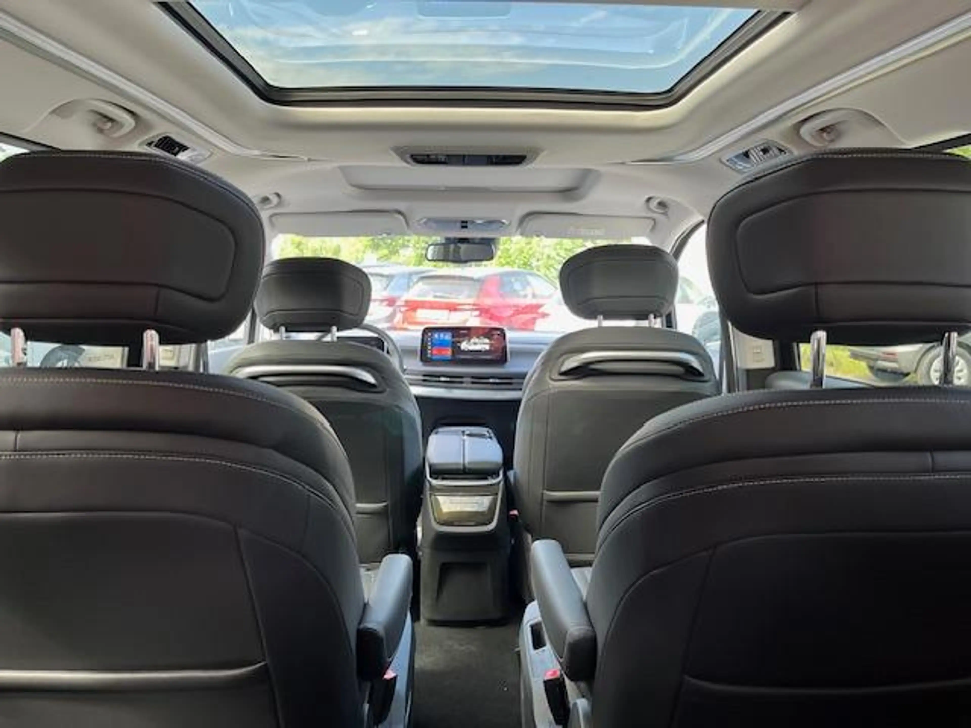 Maxus Mifa 9 LUXURY+AKKU90kWh+7-SITZER+LAGERWAGEN — photo 9