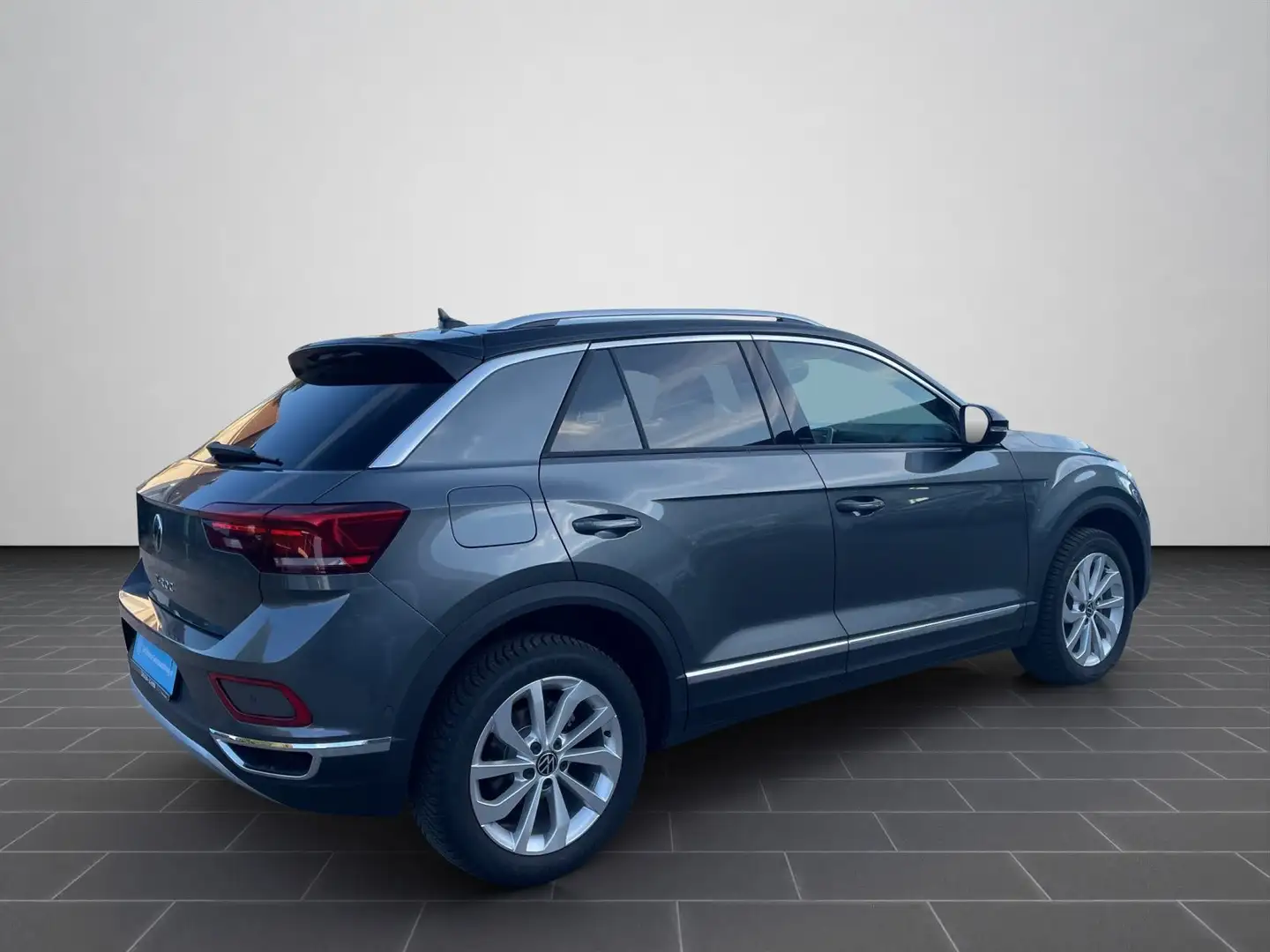 Volkswagen T-Roc 1.5 TSI DSG Style AHK SHZ LED ACC NAVI Grau - 2