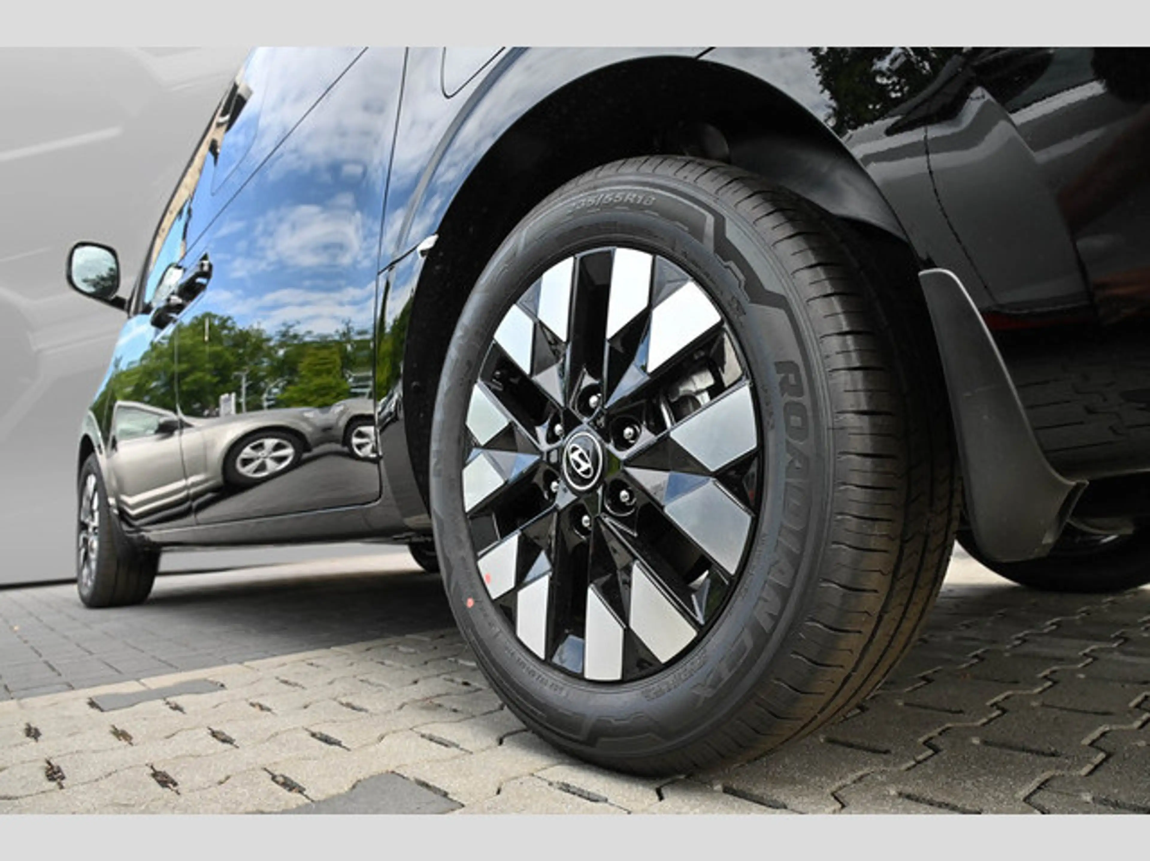 Hyundai STARIA Hybrid 1.6 T-GDI 2WD Signature Panoramadach — photo 5