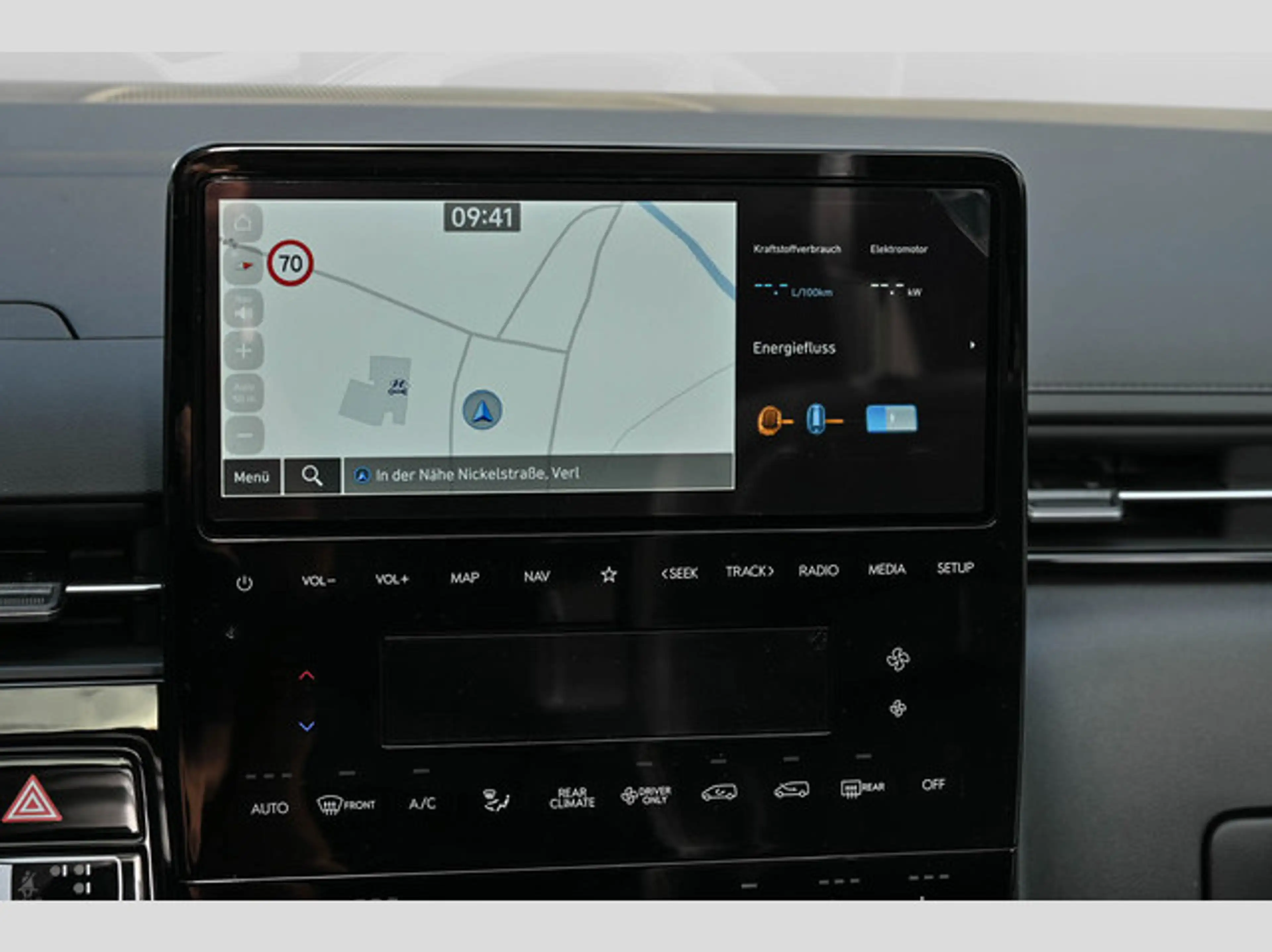 Hyundai STARIA Hybrid 1.6 T-GDI 2WD Signature Panoramadach — photo 14