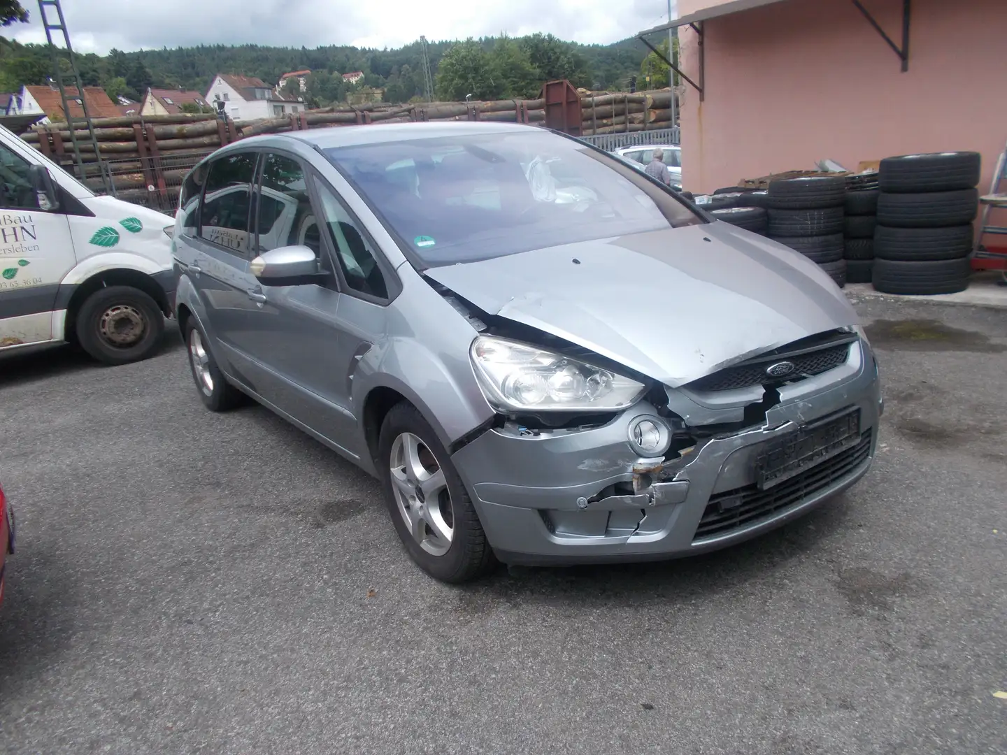 Ford S-Max 2.0 TDCi DPF Ambiente Silber - 2