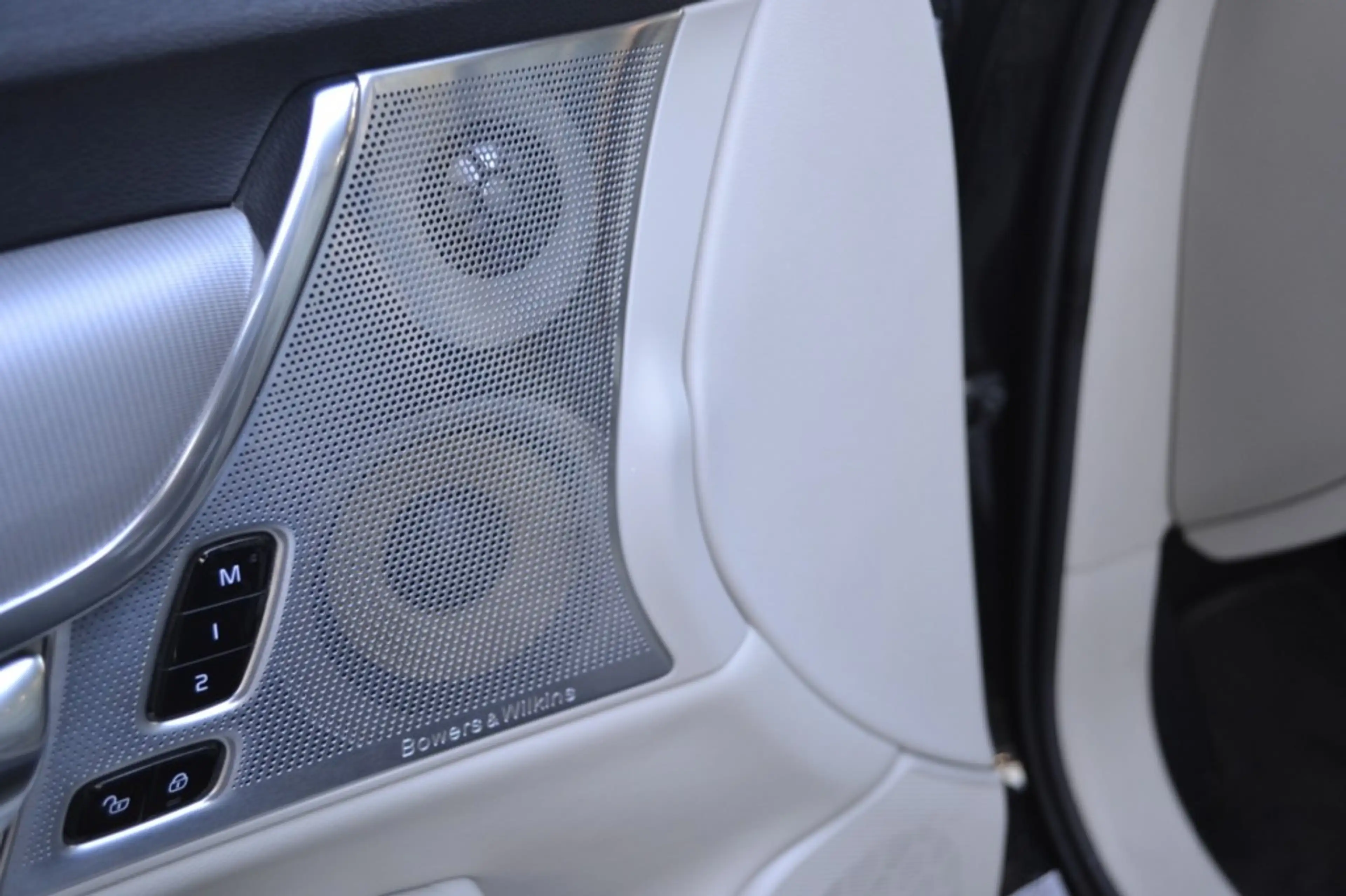 Volvo V90 2.0 D4  Bowers Wilkins / export /b2b — photo 7