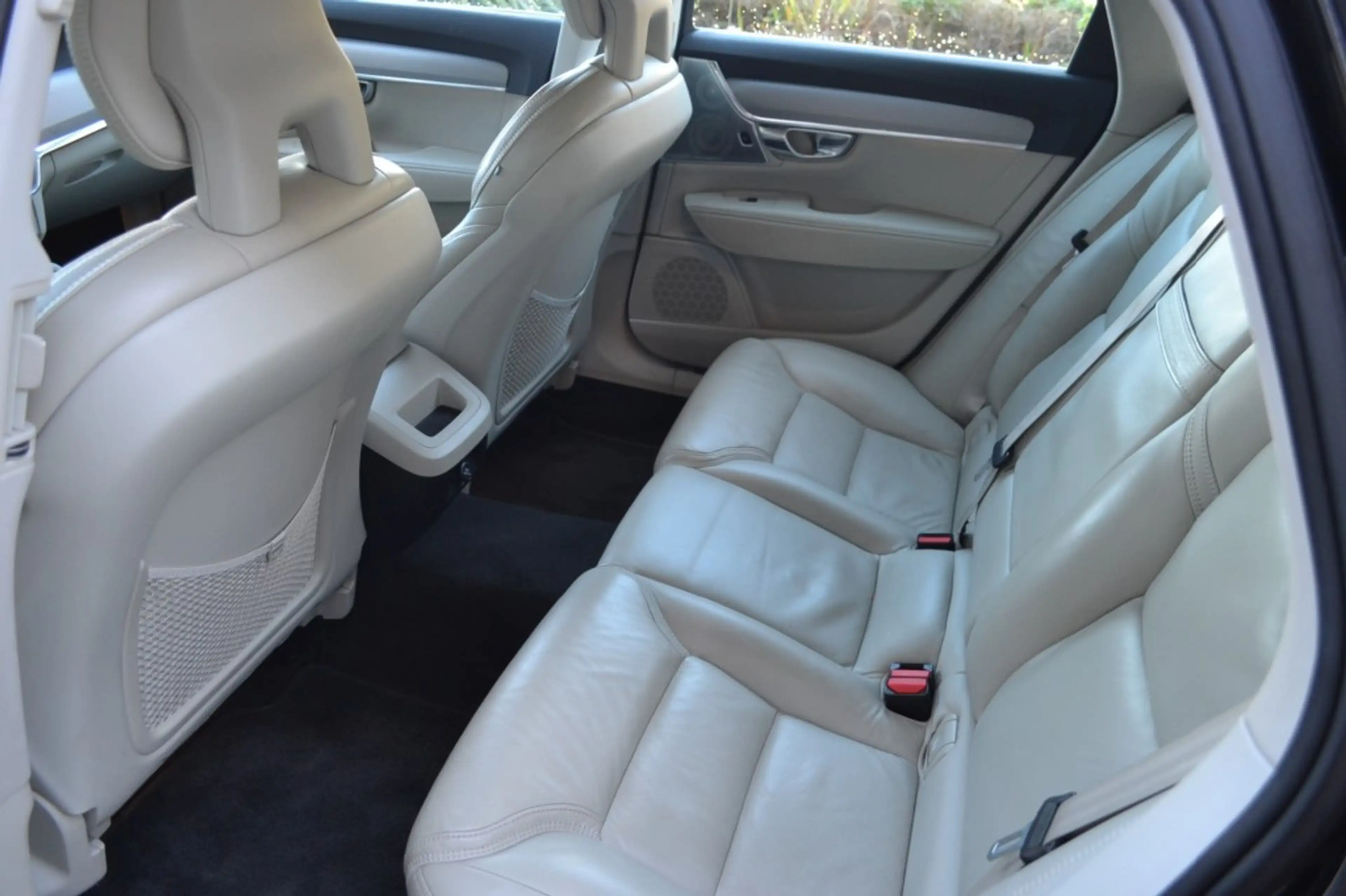 Volvo V90 2.0 D4  Bowers Wilkins / export /b2b — photo 8