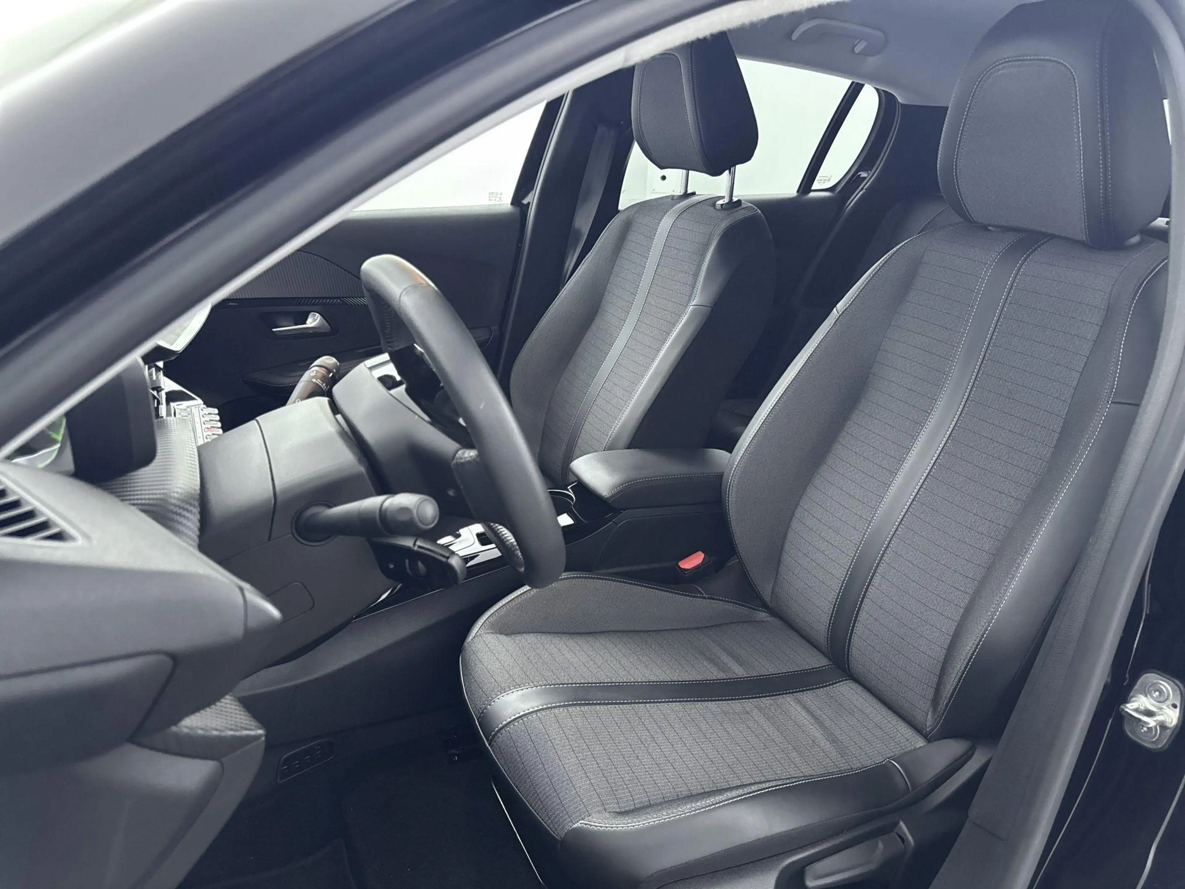 Peugeot e-208 136 pk 50 kWH EV Allure Pack | ACCU 93% | Navigati — photo 8