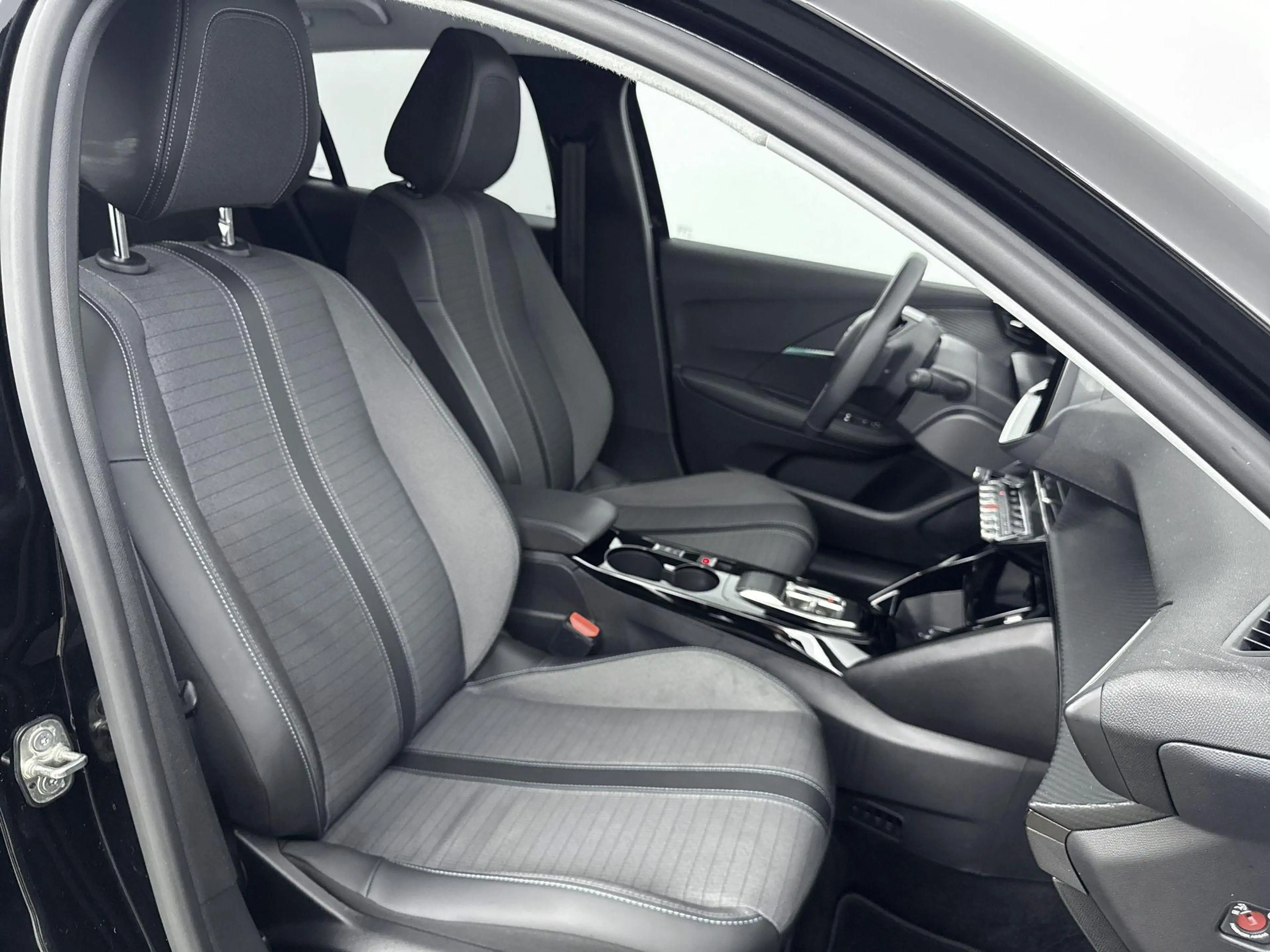 Peugeot e-208 136 pk 50 kWH EV Allure Pack | ACCU 93% | Navigati — photo 15