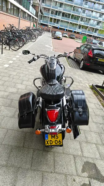 Suzuki Intruder C - foto 2