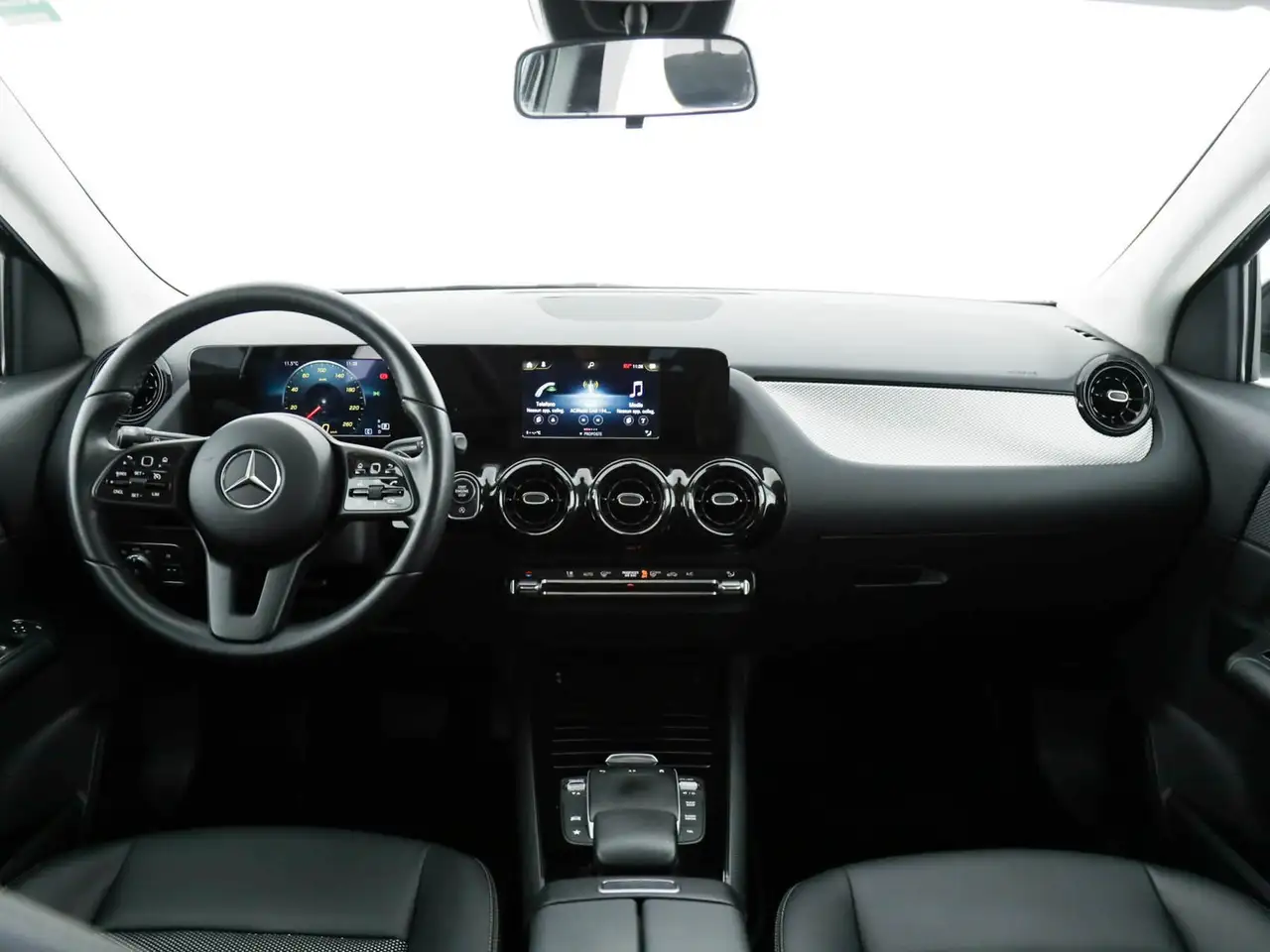 Mercedes-Benz GLA 180 180 d executive auto 9
