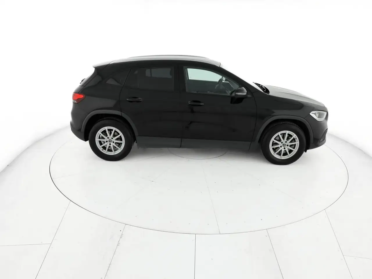 Mercedes-Benz GLA 180 180 d executive auto 5
