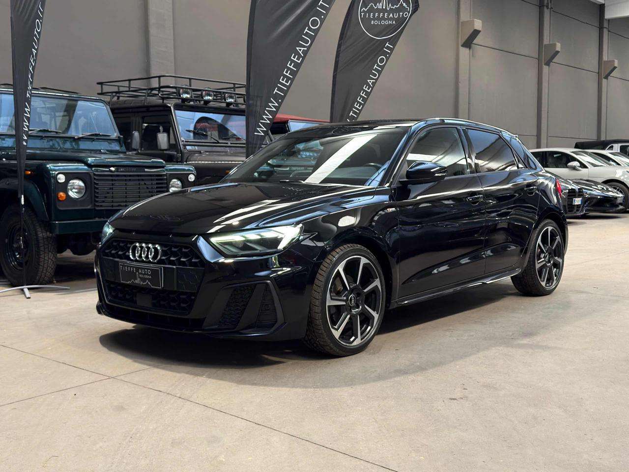 Audi A1 SPB 35 TFSI S tronic Identity Black