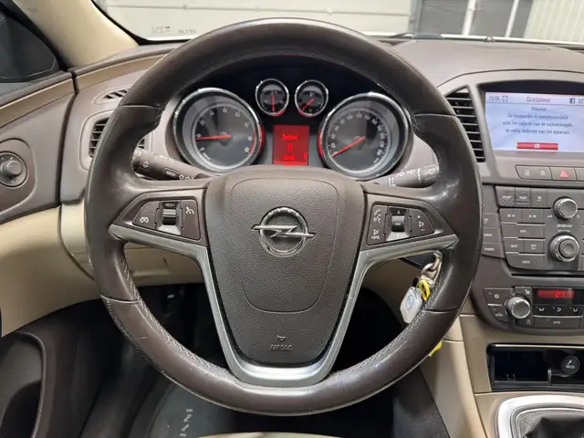 Opel Insignia view 14