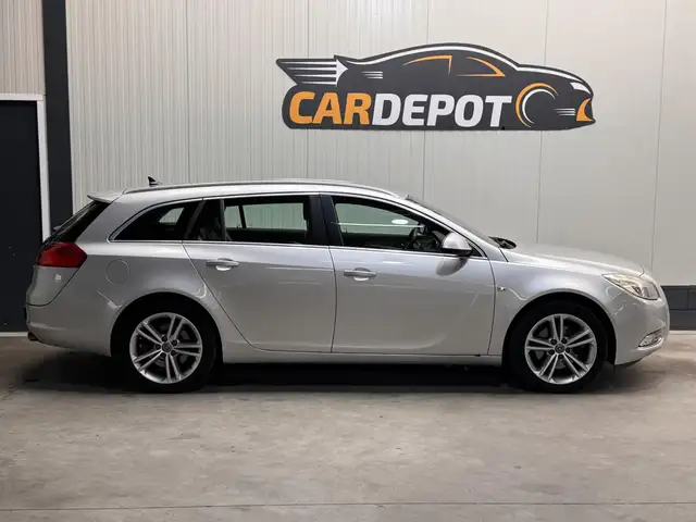 Opel Insignia view 4