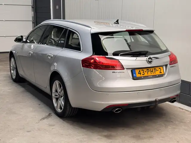 Opel Insignia view 7