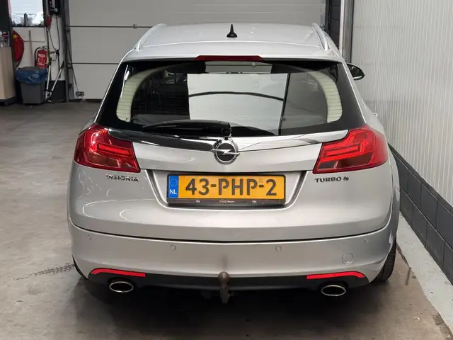 Opel Insignia view 6