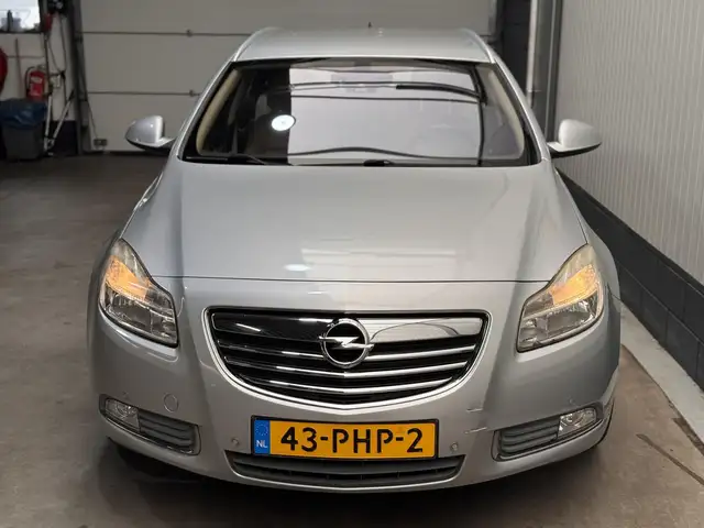 Opel Insignia view 2