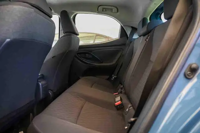 Toyota Yaris view 11
