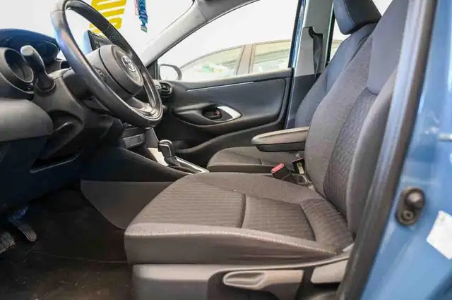 Toyota Yaris view 9