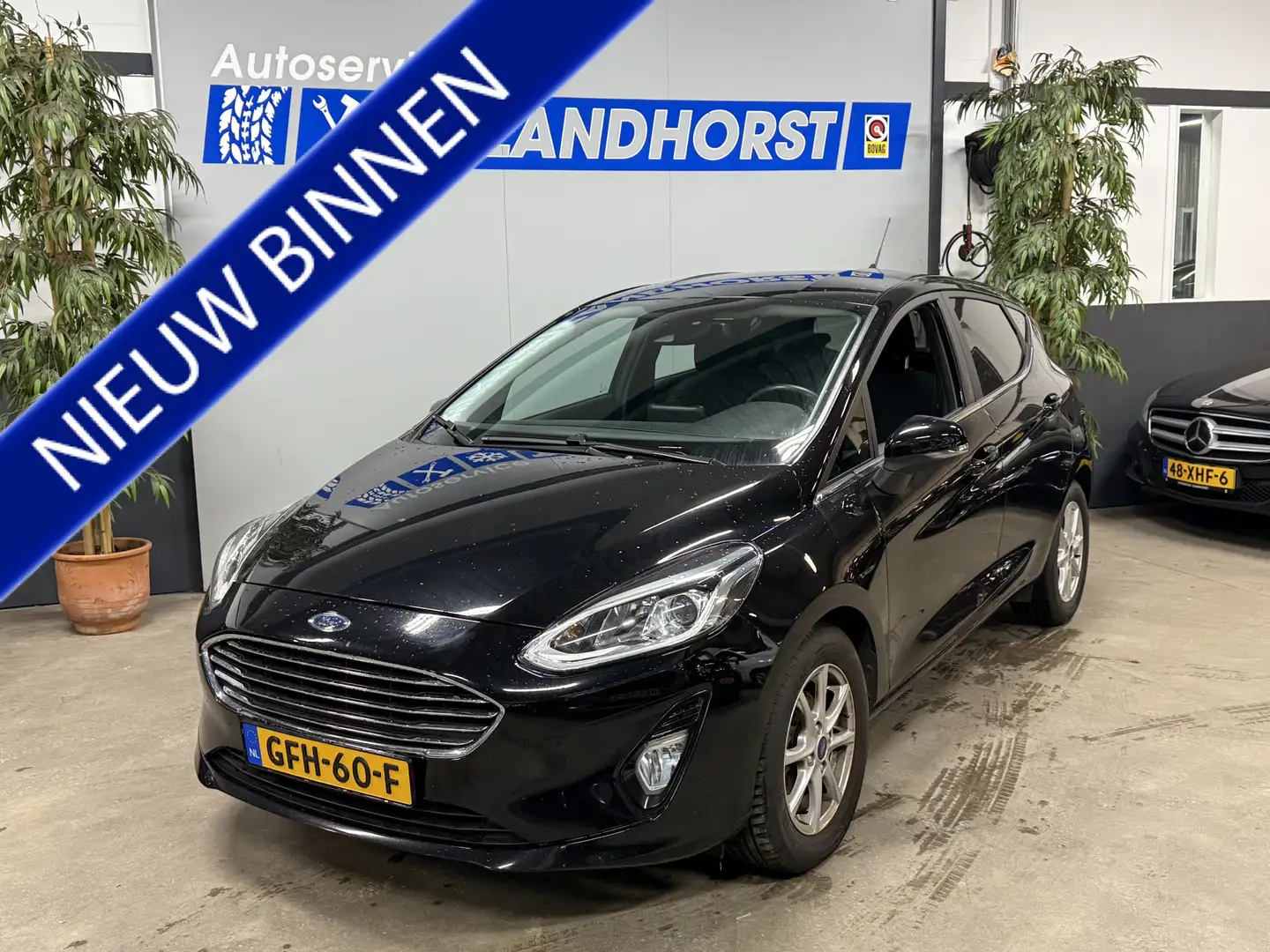 Ford Fiesta 1.0 EcoBoost Titanium // Stoelverw. // LM Velgen Noir - 1