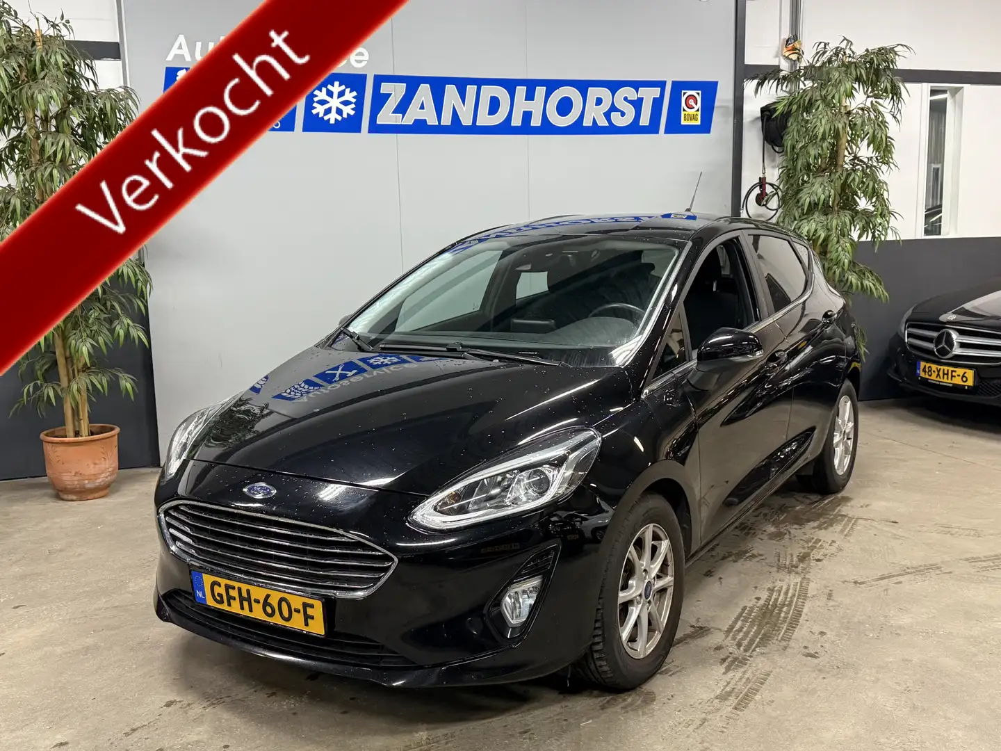 Ford Fiesta 1.0 EcoBoost Titanium // Stoelverw. // LM Velgen V Schwarz - 1
