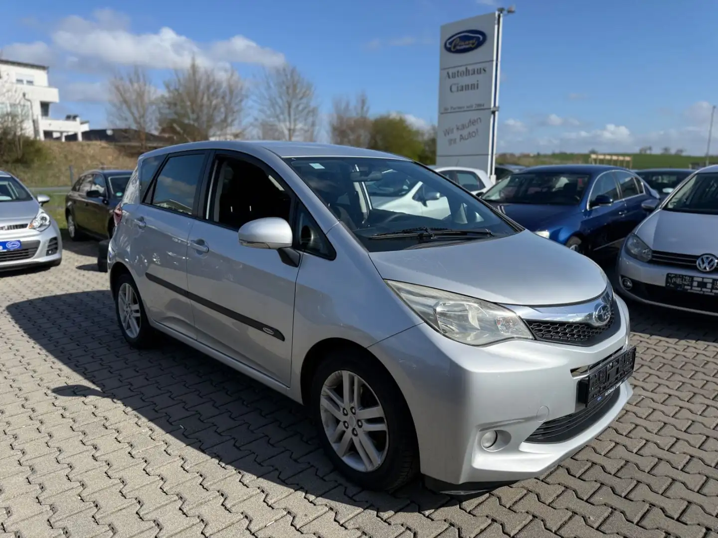 Subaru Trezia Comfort**TüV bis 2028** Silber - 1
