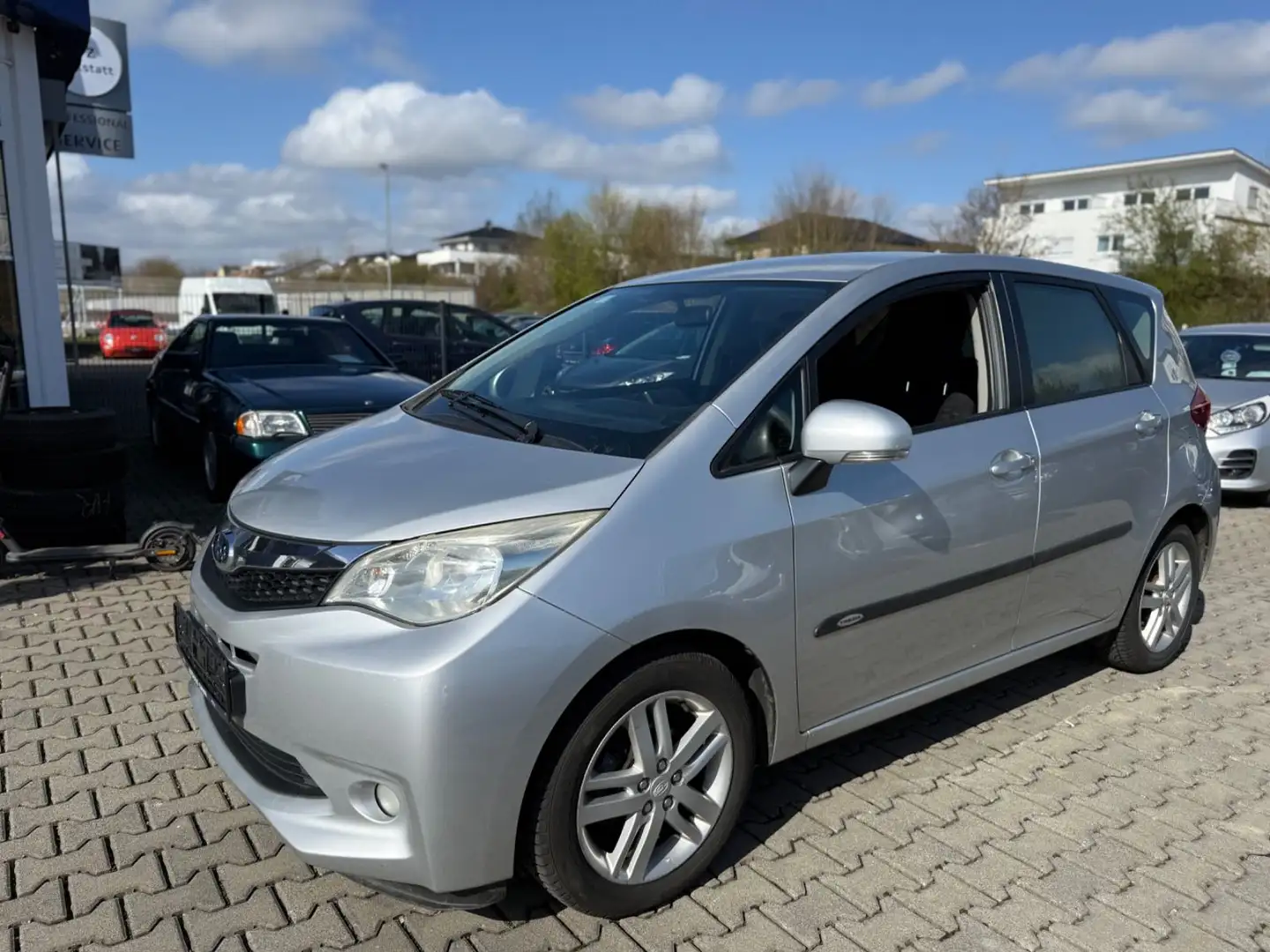 Subaru Trezia Comfort**TüV bis 2028** Silber - 2