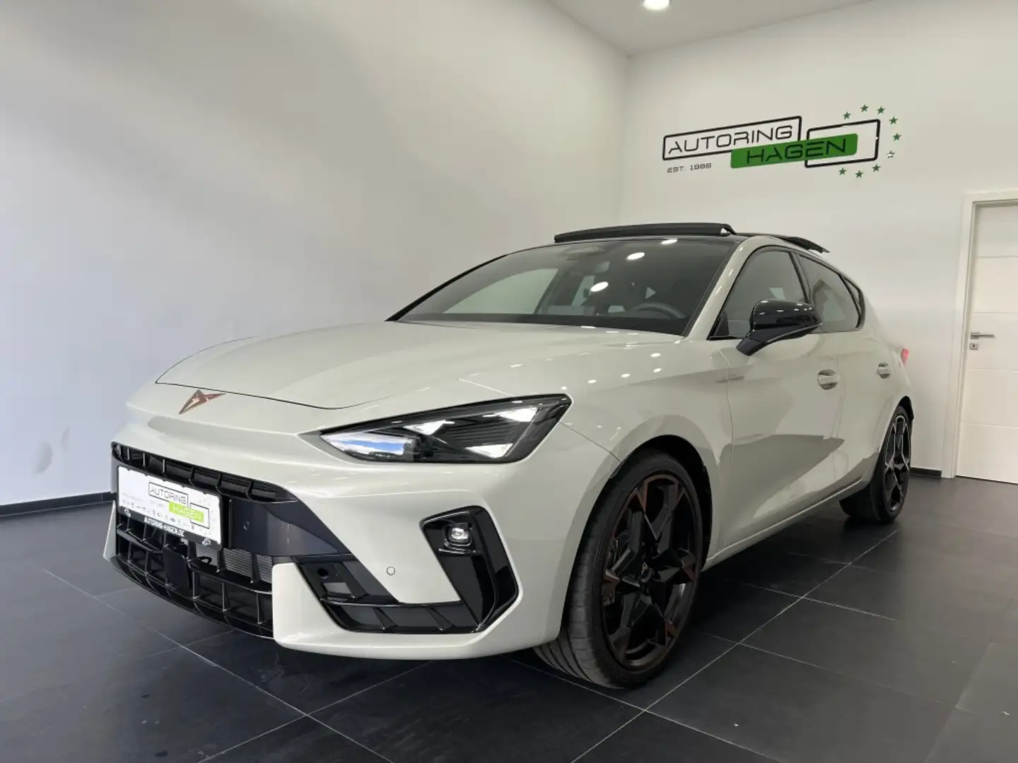 CUPRA Leon 1.5 DSG Kamera|DCC|Pano|ACC|5JGar|19|Edge Gris - 1