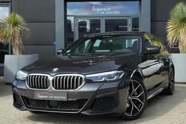 BMW 530 5-serie 530i M Sport High Executive 252pk Panorama