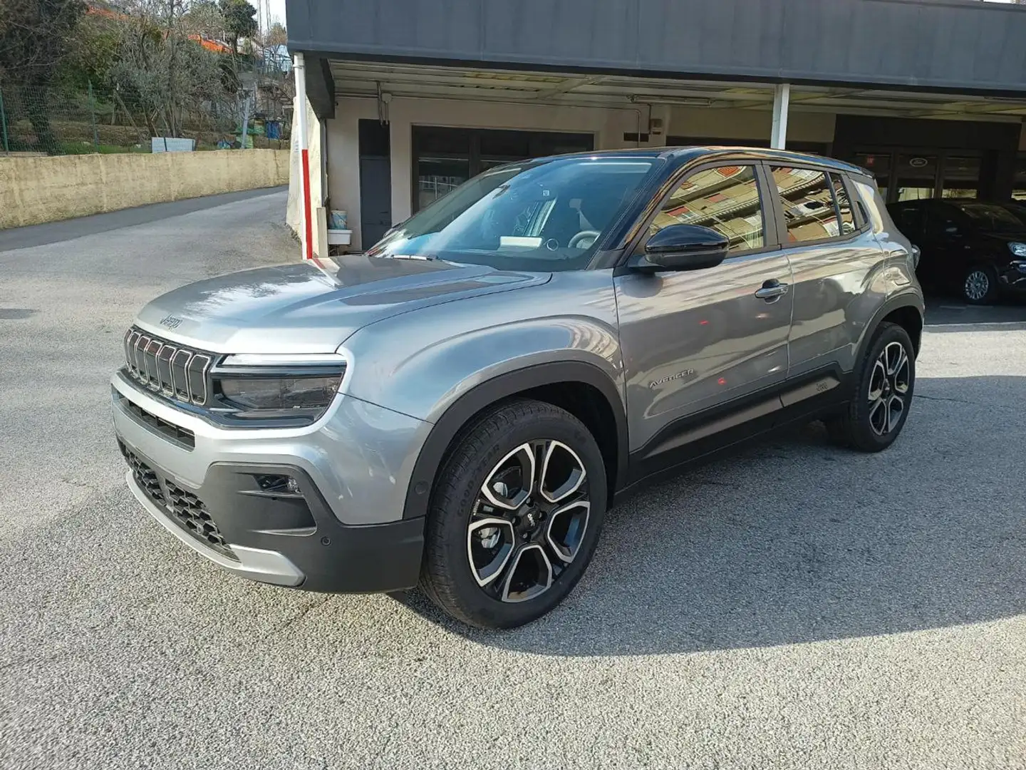 Jeep Avenger 1.2 Turbo Summit  - KM.ZERO - PRONTA CONSEGNA Grijs - 1
