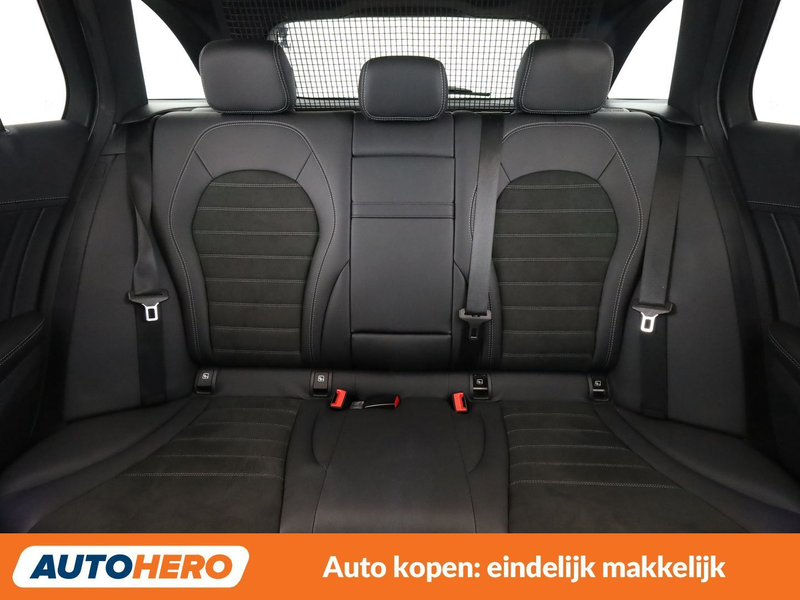 Mercedes-Benz C 300 C 300e T AMG Line — photo 15