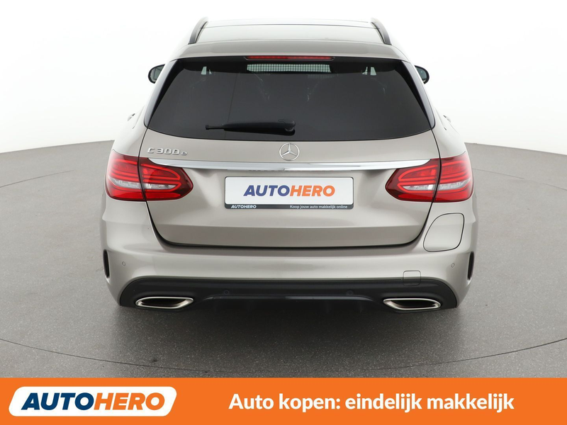 Mercedes-Benz C 300 C 300e T AMG Line — photo 5