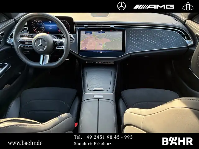 Mercedes-Benz E-Class view 4
