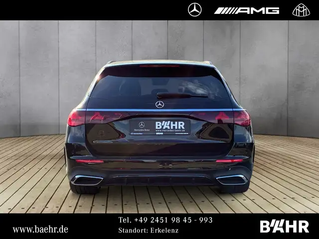 Mercedes-Benz E-Class view 8