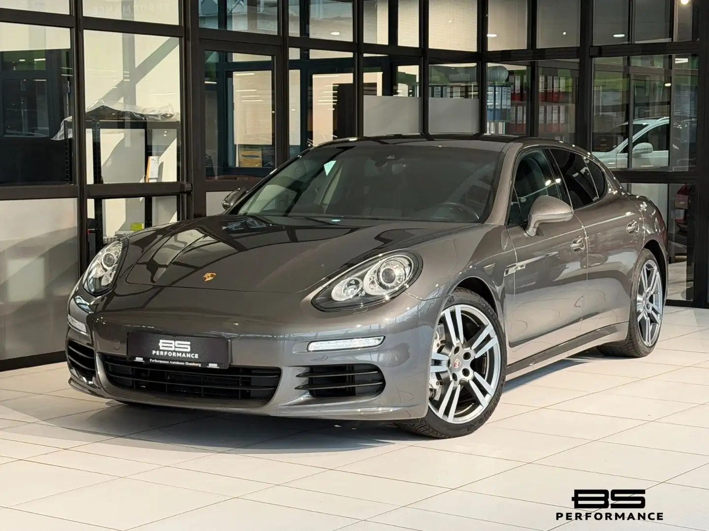 Porsche Panamera 3.0 V6 Diesel |LEDER|NAVI|XENON|KAMERA| Grau - 1