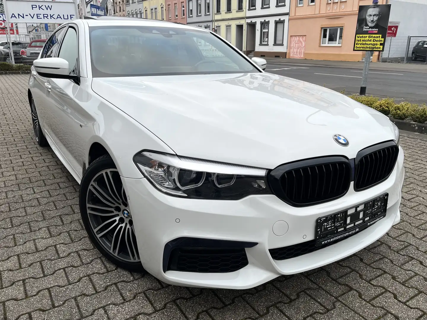 BMW 520 d M Sport *LED*Navi*Kamera*SHD* Blanc - 2