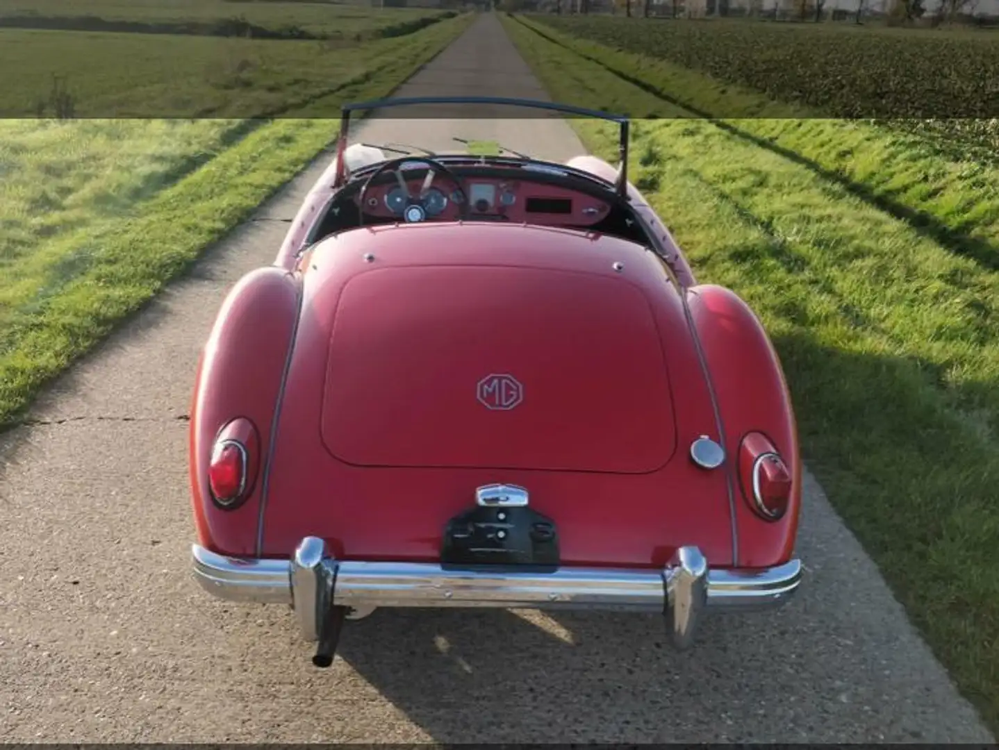 MG MGA MK I Rojo - 1