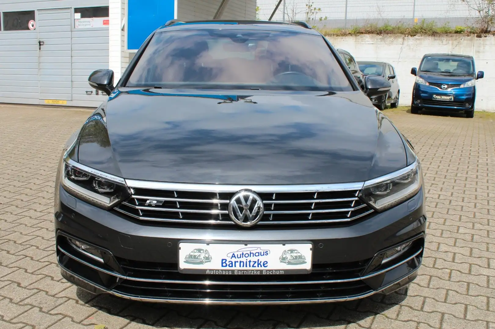 Volkswagen Passat Variant R-Line *Virtual *Navi *LED *PDC* Grau - 2