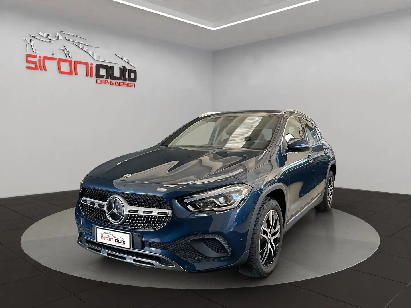 Mercedes-Benz GLA 180 GLA 180 d Automatic Sport Bleu - 1